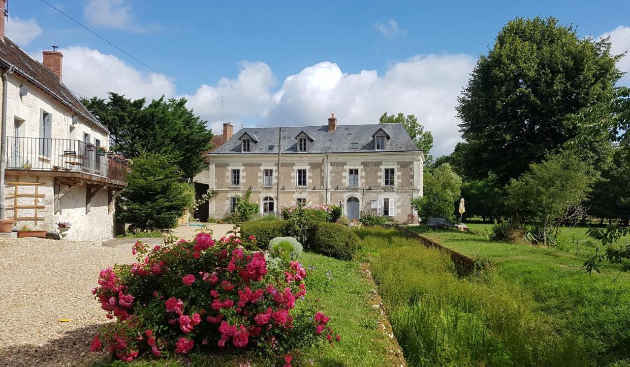 Отель Le Moulin Du Bourg Epeigne-les-Bois Экстерьер фото